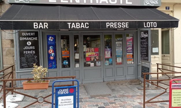 DÉCOUVREZ LE BAR DE L’ENTRACTE À FOUGÈRES. TABAC, PRESSE, LOTO, VAPE, PETITE RESTAURATION ET CONCERTS. NOTRE TERRASSE VOUS ATTENDS !