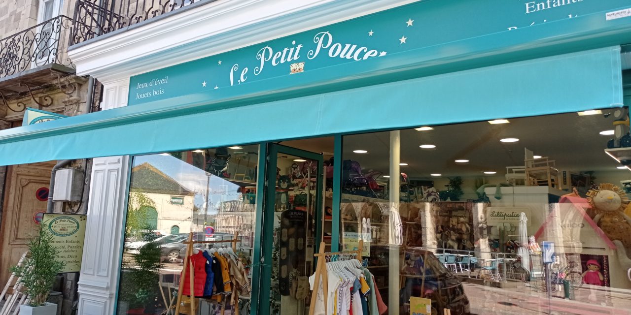 LE PETIT POUCET À CARENTAN LES MARAIS, VOTRE BOUTIQUE DE JOUETS, JEUX DE SOCIÉTÉ POUR TOUS LES ÂGES, PUÉRICULTURE, VÊTEMENTS BÉBÉS ET ENFANTS. Pleins d’idées cadeaux.