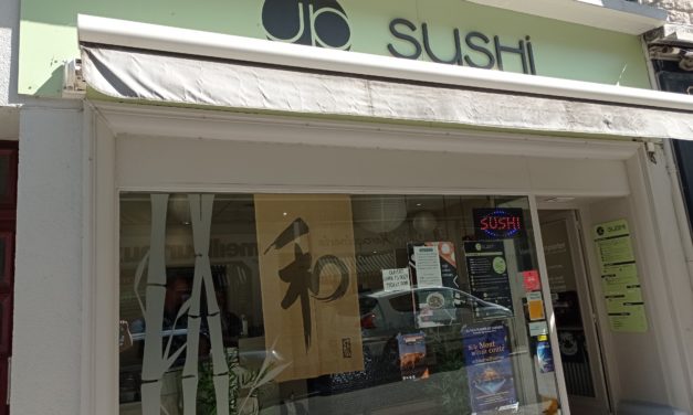 DÉCOUVREZ JP SUSHI À AVRANCHES. RESTAURANT JAPONAIS DE VENTE À EMPORTER ET EN LIVRAISON. (SUSHIS, TATAKIS, MAKIS, SALADES, DESSERTS ET BOISSONS) Idées cadeaux.