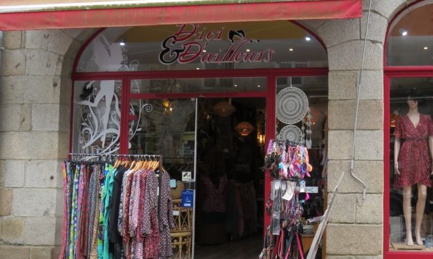 LE MAGASIN D’ICI ET D’AILLEURS À FOUGÈRES. VÊTEMENTS ETHNIQUES, ACCESSOIRES ET CRÉATION DE BIJOUX (Hommes et Femmes). PLEINS D’IDÉES CADEAUX À DÉCOUVRIR ICI !