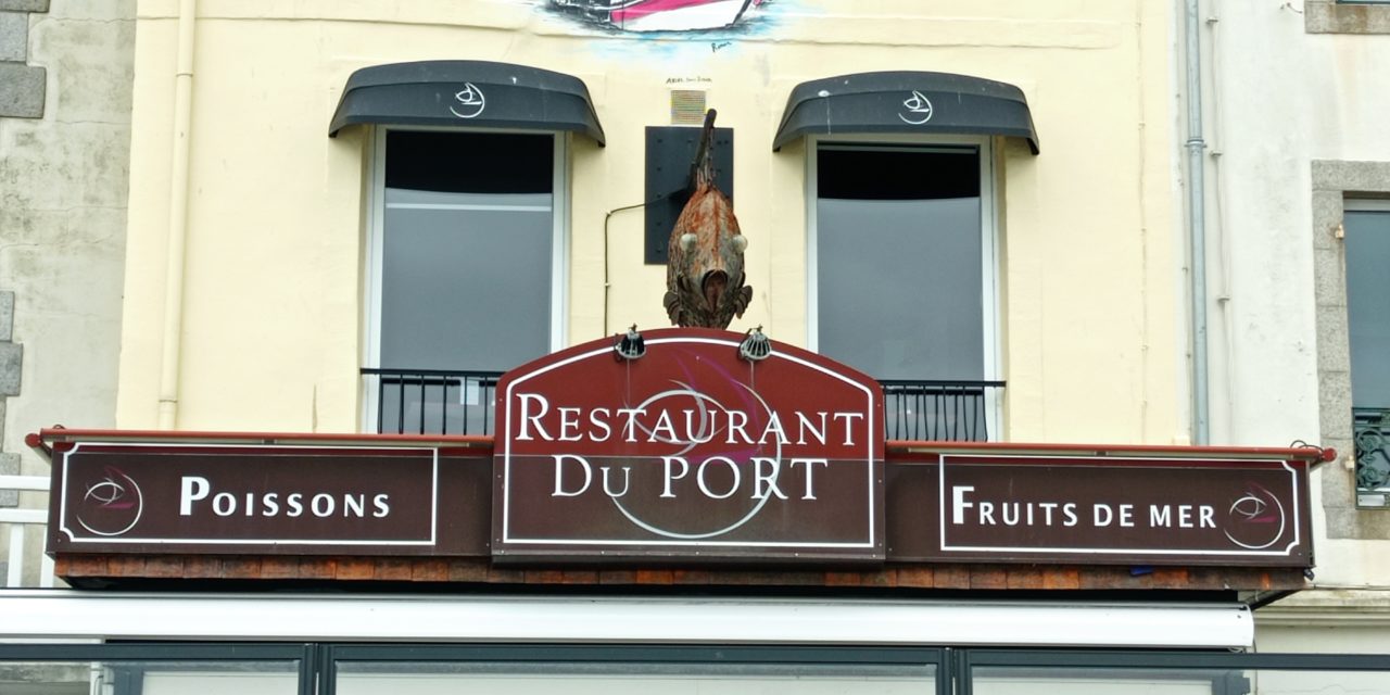 VOTRE RESTAURANT DU PORT À GRANVILLE. SPÉCIALITÉ DE FRUITS DE MER, HOMARD DE CHAUSEY, CHOUCROUTE DE LA MER ET PAËLLA MAISON. RÉSERVEZ VOTRE TABLE ICI !