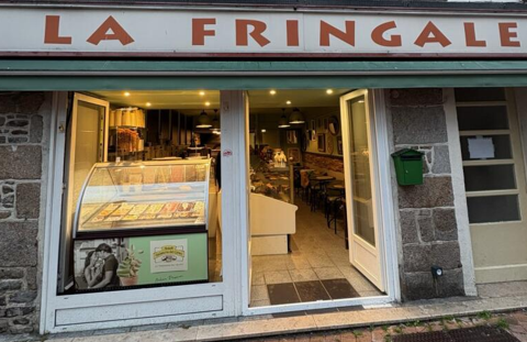 Venez découvrir La Fringale à Granville. Restauration sur place ou à emporter. Snacking, salades, sandwichs, spécialités italiennes, pizzas, panuzzos, pâtes et desserts faits maison.