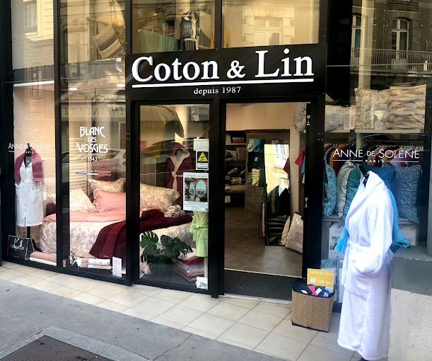Venez découvrir la boutique Coton & Lin à Vitré (35 Ille et Vilaine). Le spécialiste du déstockage de linge de maison haut de gamme depuis 1987.