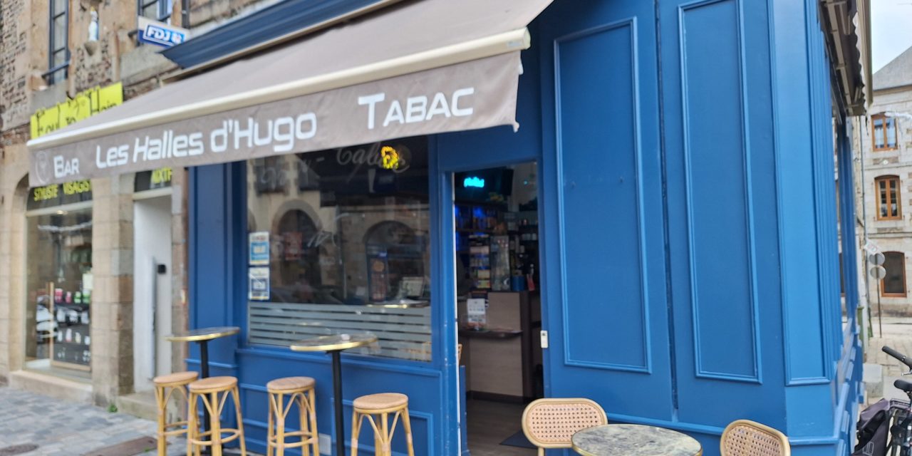 Les Halles d’Hugo à Fougères (35 Ille et Vilaine). Bar, Tabac, jeux, FDJ et grande salle de réunion à l’étage (jusqu’à 20 personnes, équipée Wifi, rétroprojecteur et petit salon).