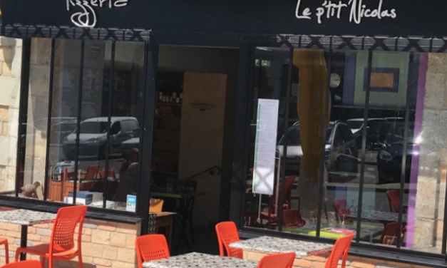 Le P’tit Nicolas à Brecey (50 Manche). Pizzéria, Restaurant et Brasserie (proche de Granville, Avranches et Villedieu). Grande salle et terrasse en plein centre ville (grand parking juste en face).